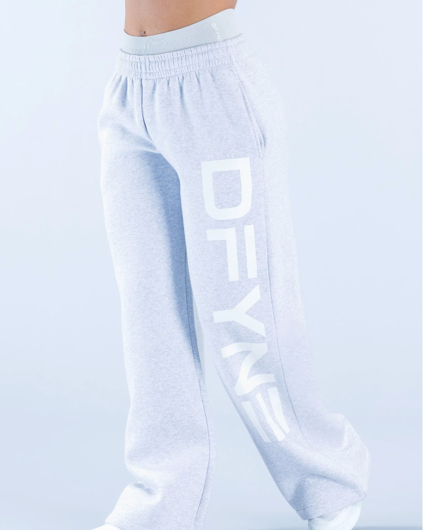 Signature wide leg Jogger